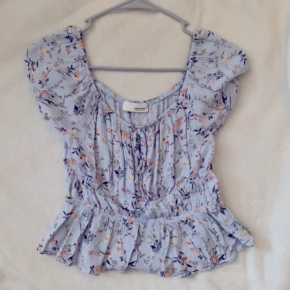 Heatherly Blue Floral Print Rouched Blouse StitchFix